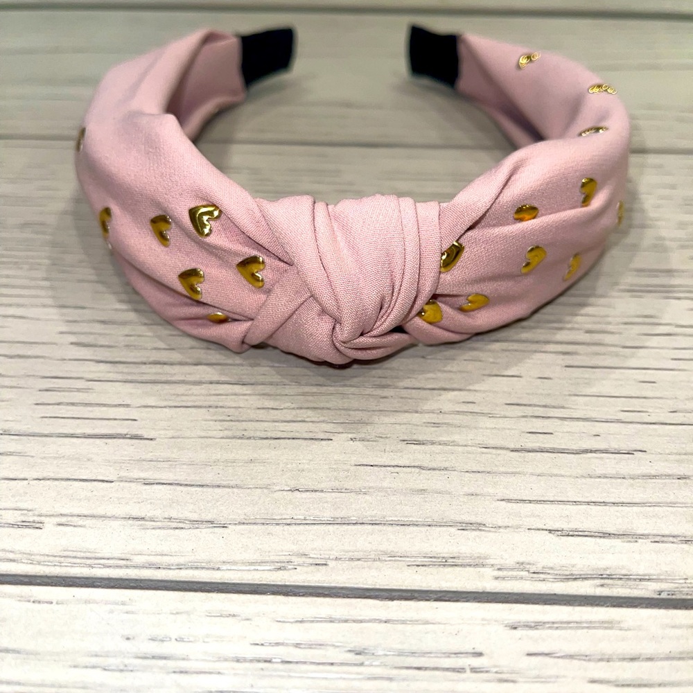 Pink/ gold stud hearts